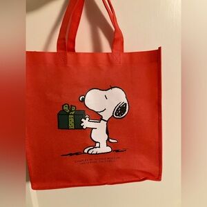 Charles Schulz Museum - Rare Snoopy Gift / Holiday Red Tote Bag - Reusable - New